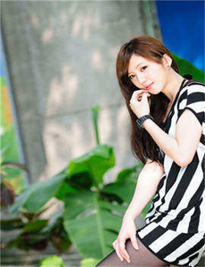 尾崎娜娜