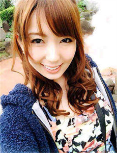 美女黄18岁以下禁看